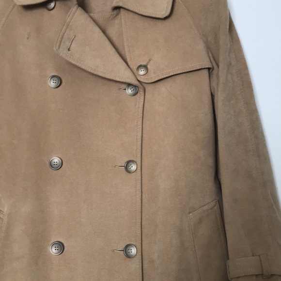 Beige Ultrasuede Heavy All Weather Trench Coat. Excellent Condition - Picture 3 of 8